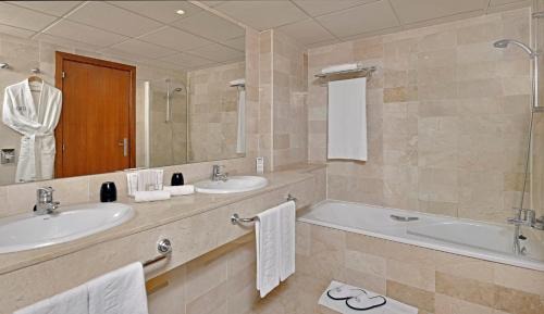 The Level Grand Premium Double Room with Executive Lounge Access