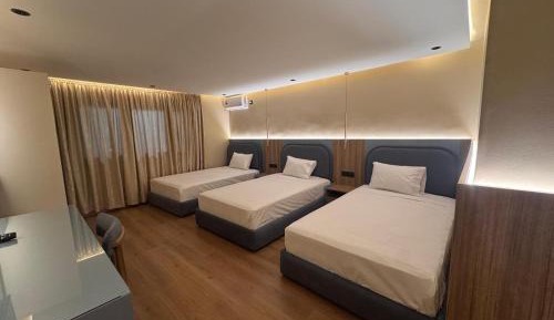 Triple Room