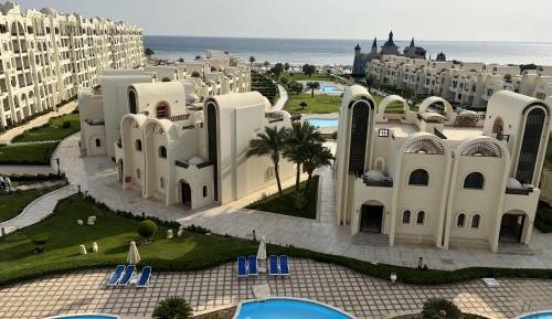 Two-Bedroom Apartment with Terrace and Sea View