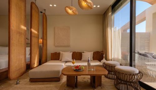 Suite with Lake View