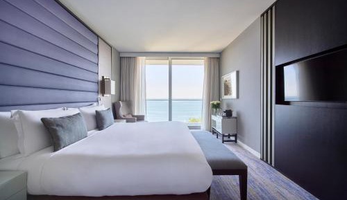 One-Bedroom Suite with Ocean View