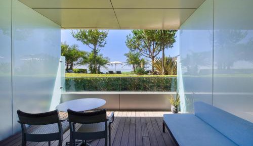 Classic King Room with Garden View