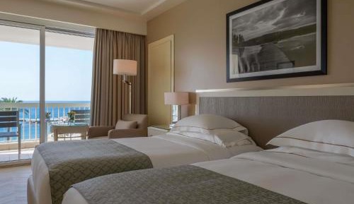 Deluxe Twin Room with Sea View