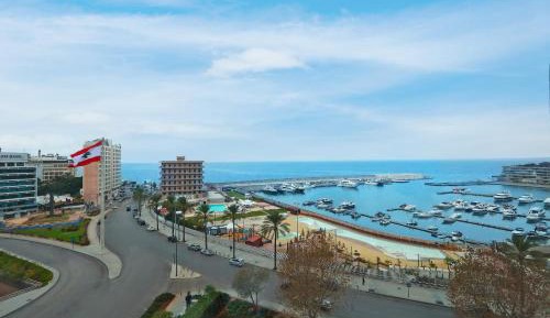 One-Bedroom Suite with Sea View
