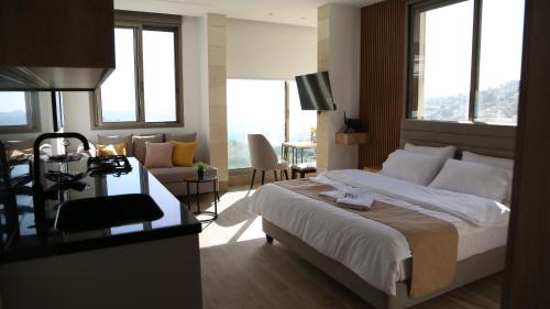 Double Room with Mountain View