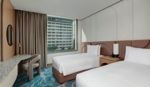 Deluxe Twin Room with City View