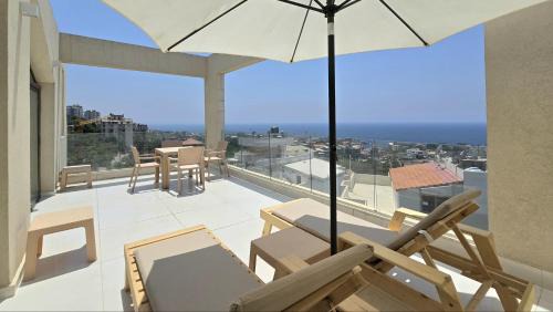 Two-Bedroom Apartment with Bay View