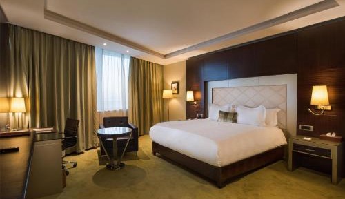 King Guest Room - Premium View