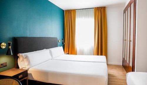 Double or Twin Room with Extra Bed