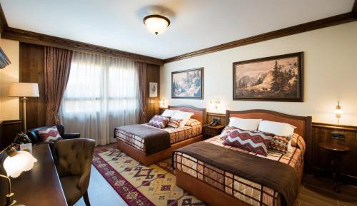 Deluxe Room with Access to PortAventura Park + 1 access to Ferrari Land 2 adults