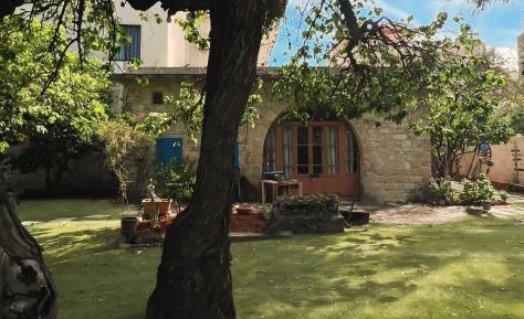 Apartment with Garden View