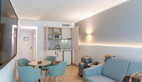 Two-Bedroom Suite