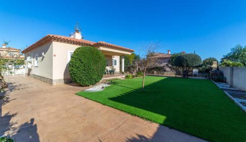 Three-Bedroom Vacation Home 
