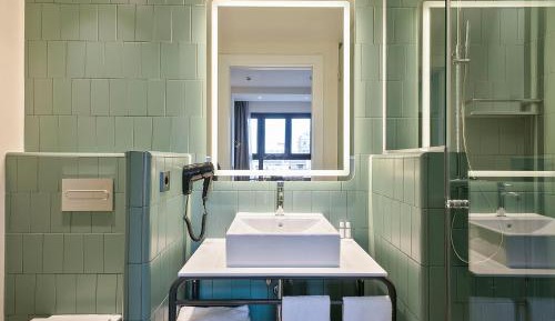 Large Twin Room