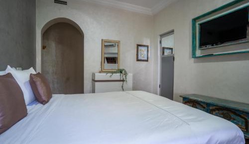 Double Room with Mountain View