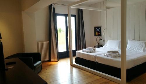 Superior Twin Room with Terrace and Garden View