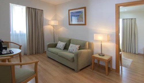 Suite with City View (2 adults + 2 children up to 12 years)