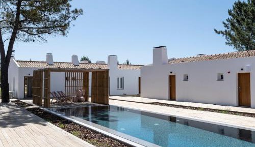 Villa with Garden View