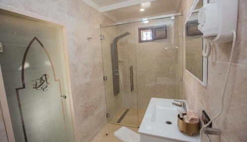 Deluxe Junior Suite