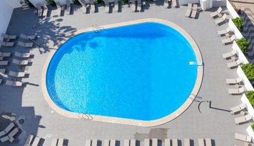 Superior Double Room with Pool View and Balcony