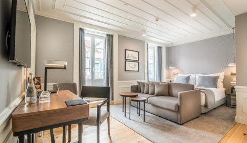 Premium Double or Twin Room with City View