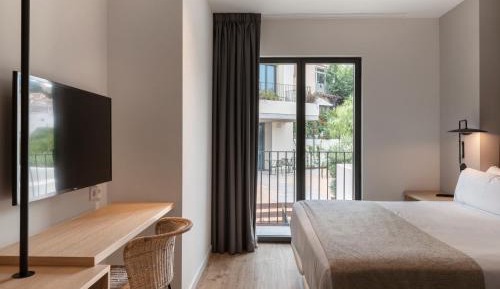 Double or Twin Room with Garden View