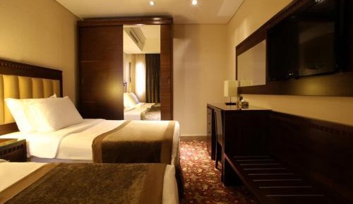 Two Bed Rooms Family Suite Sea View with balcony