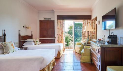 Classic Double or Twin Room with Land View