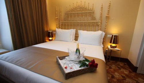 Double Room with Romantic Package 
