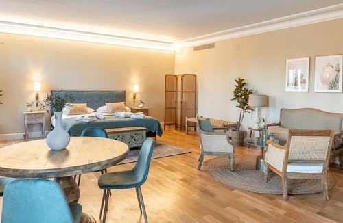 Avinyonet del Penedes Hotel | Hotel Font de la Canya