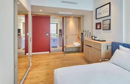 El Port Hotel | Hampton by Hilton Barcelona Fira Gran Via