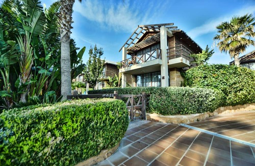 Zahriyeh Hotel | Turquoise Beach Resort
