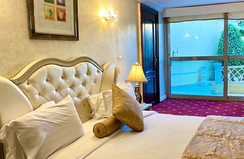 Al-Muntazah Hotel | Paradise Inn Beach Resort - Maamoura