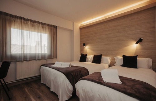 Ripoll House | La Trobada Hotel Sport