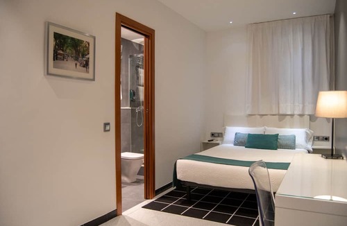 El Poble-sec Hostel | Hostal Apolo
