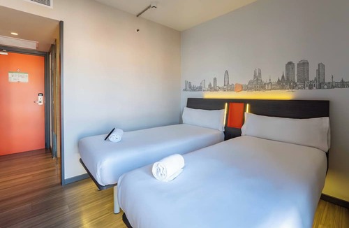 El Port Hotel | easyHotel Barcelona Fira