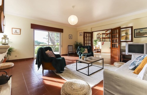 Sintra Villa | Sintra Classic Villa by Homing