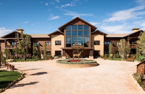 Salou Hotel | PortAventura Hotel Colorado - Includes unlimited access to PortAventura Park & 1 day access to Ferrari Land