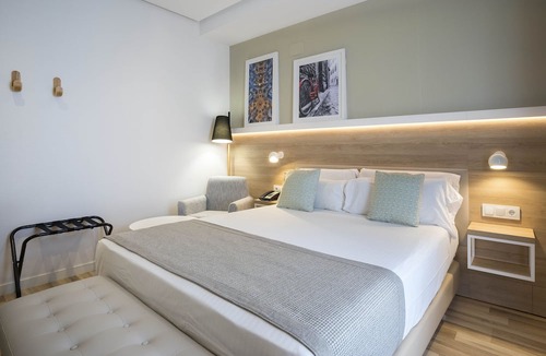 El Parc i la Llacuna del Poblenou Hotel | ZT The Golden Hotel Barcelona