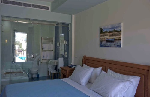 Batroun Hotel | L'Auberge de la Mer