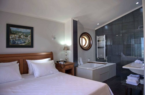 Batroun Hotel | L'Auberge de la Mer