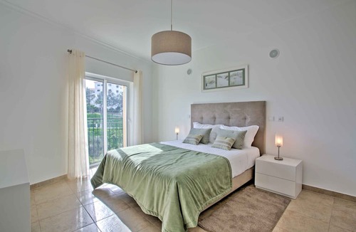 Funchal Apartment | Lagos Palm Tree 1 With Pool by Homing