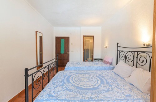 Porto Covo House | Room 'Quarto 7' in Porto Covo with a Fan