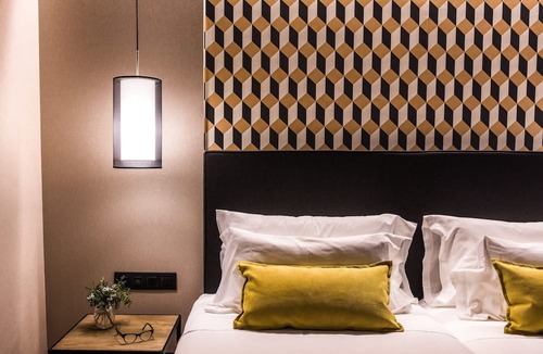 Vic Hotel | Up Rooms Vic Hotel