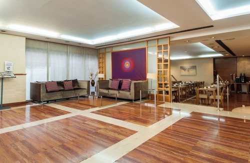 El Putget i Farro Hotel | Hotel Exe Mitre