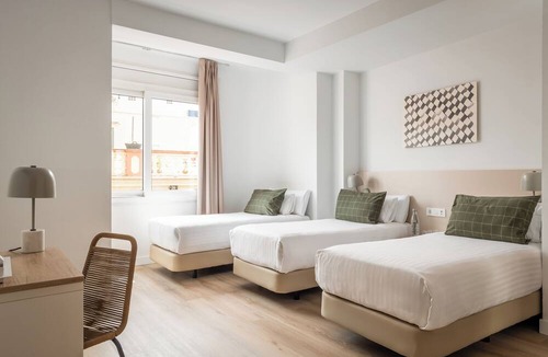 Eixample Hotel | BYPILLOW Erba