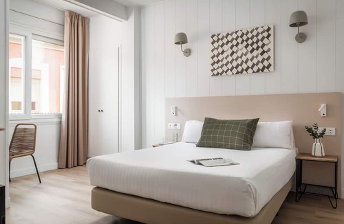 Eixample Hotel | BYPILLOW Erba