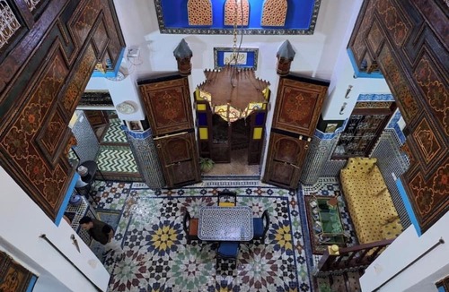 El Mokhifa Hotel | Saphir bleu Fes 12 century luxury