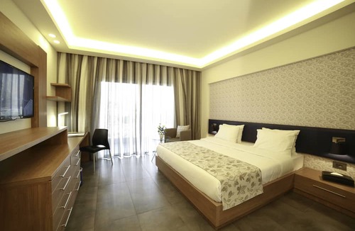 Dekwaneh Hotel | Urban Central Suites - Beirut