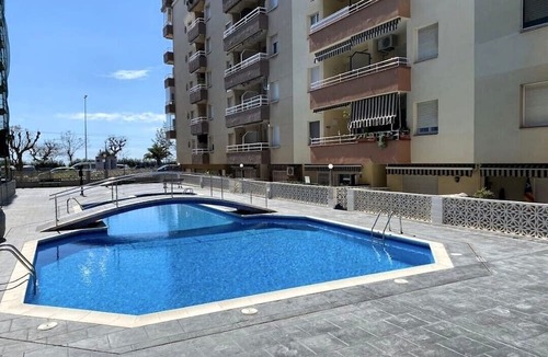 Pineda de Mar Apartment | Elena Pineda Beach House